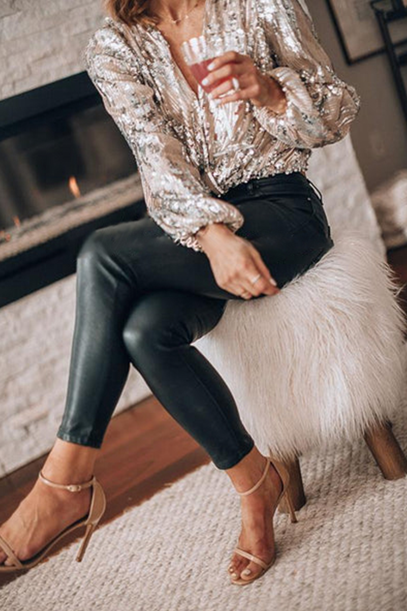 Élisandre | Women's Sequin V-Neck Blouse
