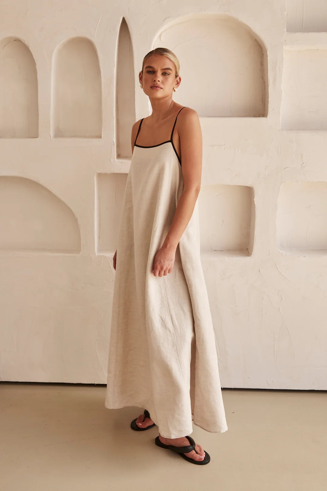 Luna | Elegant Linen Maxi Dress with Contrast Trim