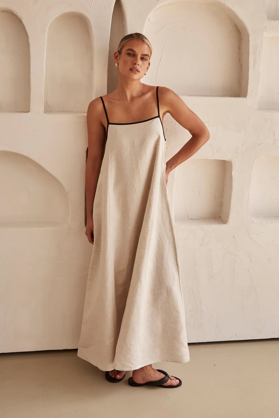 Luna | Elegant Linen Maxi Dress with Contrast Trim