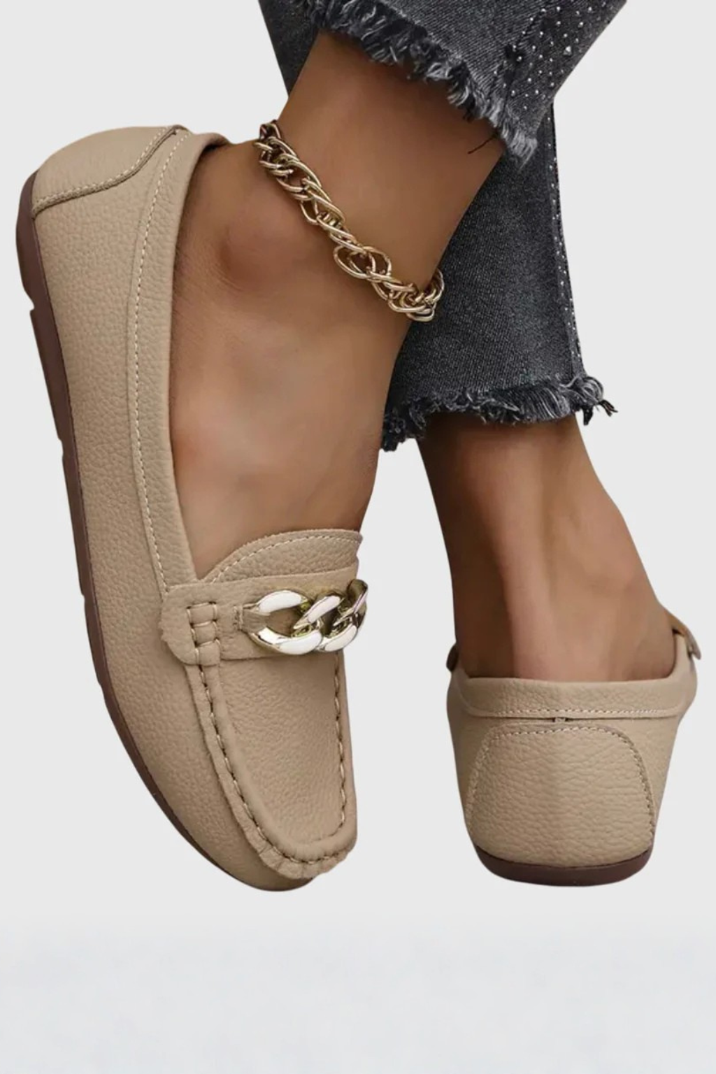 Valerisse | Women's Chain Detail Slip-On Loafers