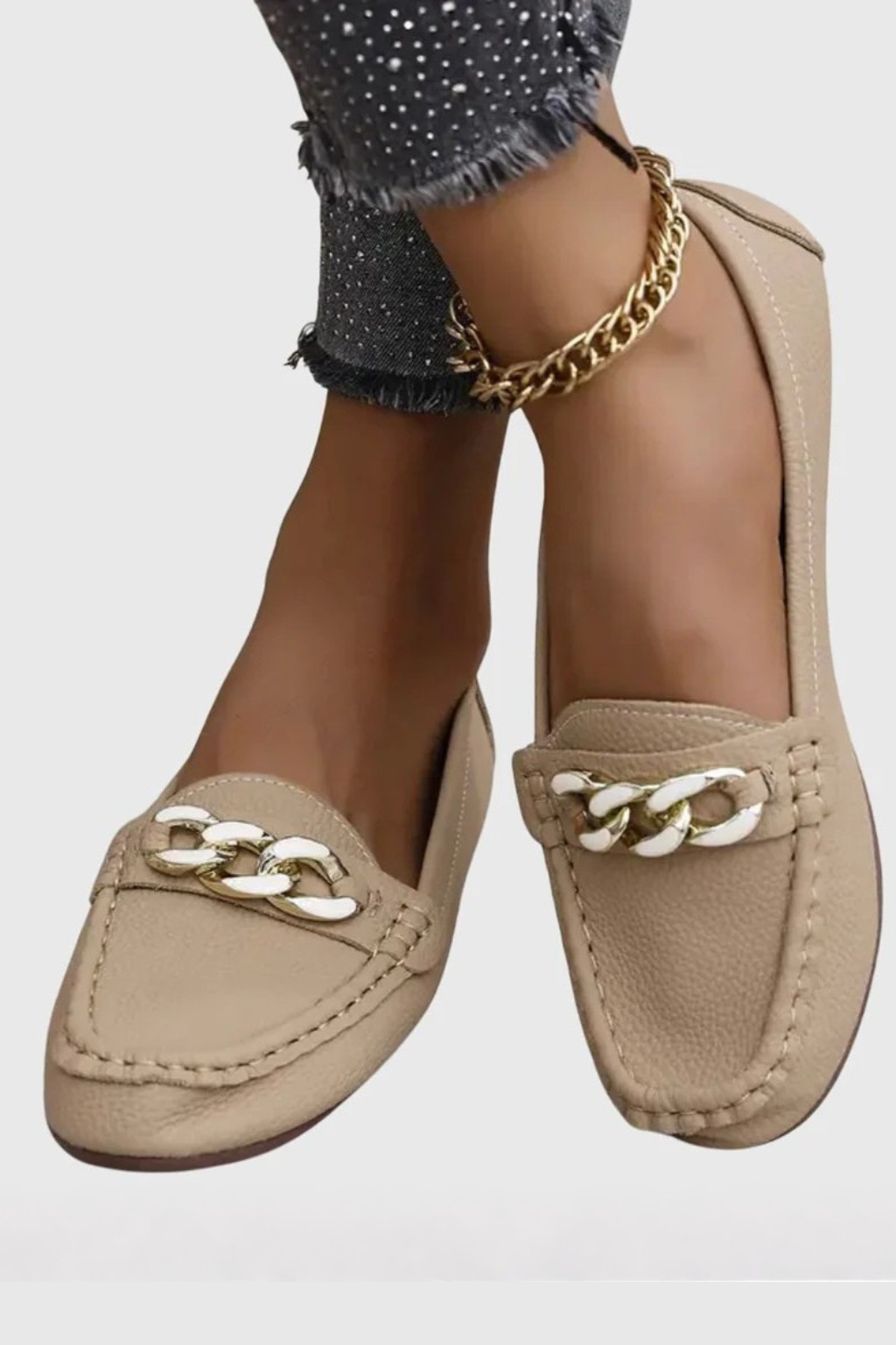 Valerisse | Women's Chain Detail Slip-On Loafers
