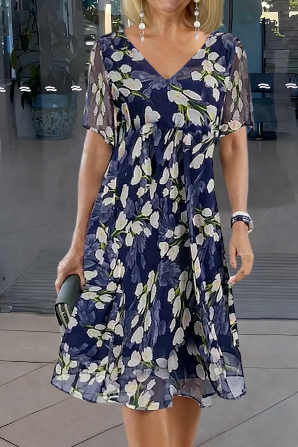 Antonia | Elegant Summer Midi Dress