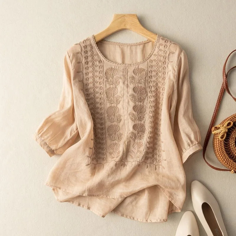 Évelisse | Women's Embroidered Relaxed-Fit Blouse