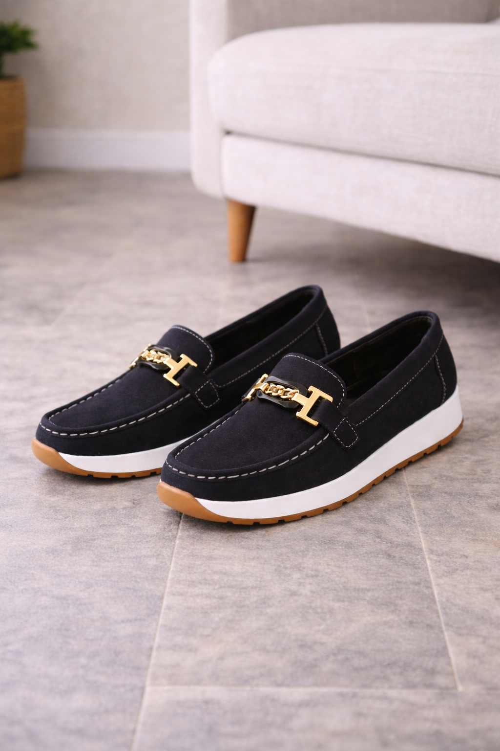 Calivra | Women's Buckle Loafers