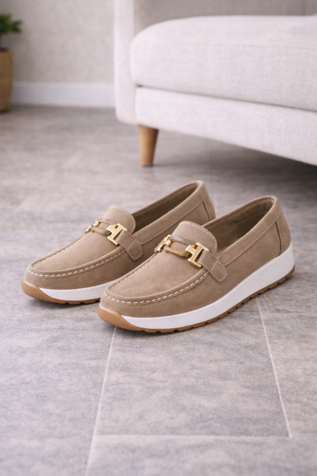 Calivra | Women's Buckle Loafers