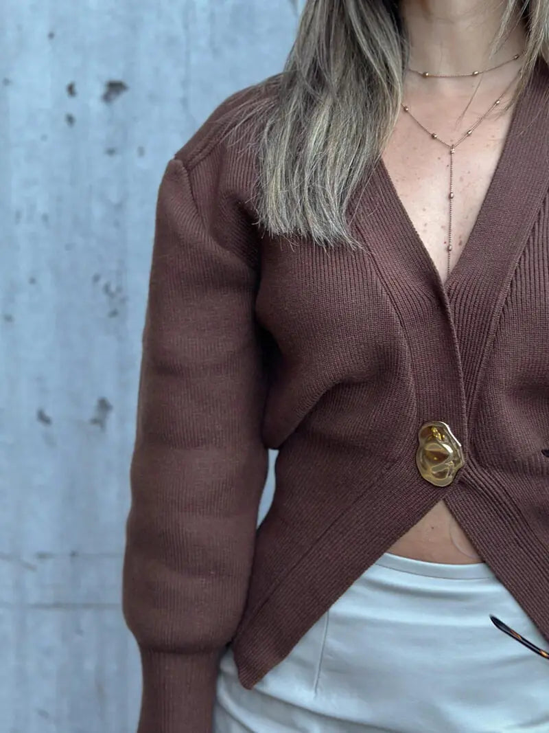 Women's Fitted Knit Cardigan with Statement Button