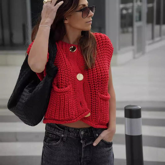 Isalisse | Women's Cropped Knitted Button Vest