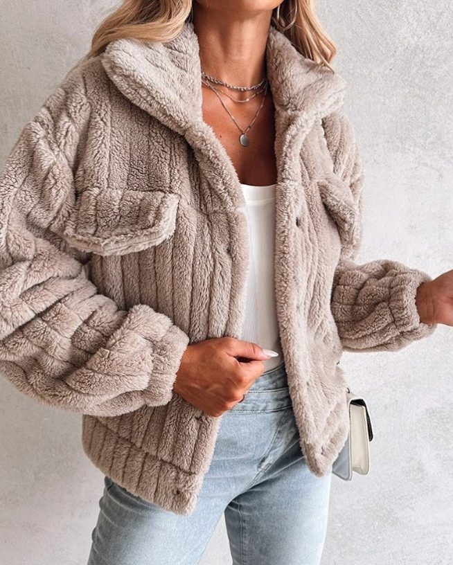 Tess | Women's Oversized Sherpa Jacket