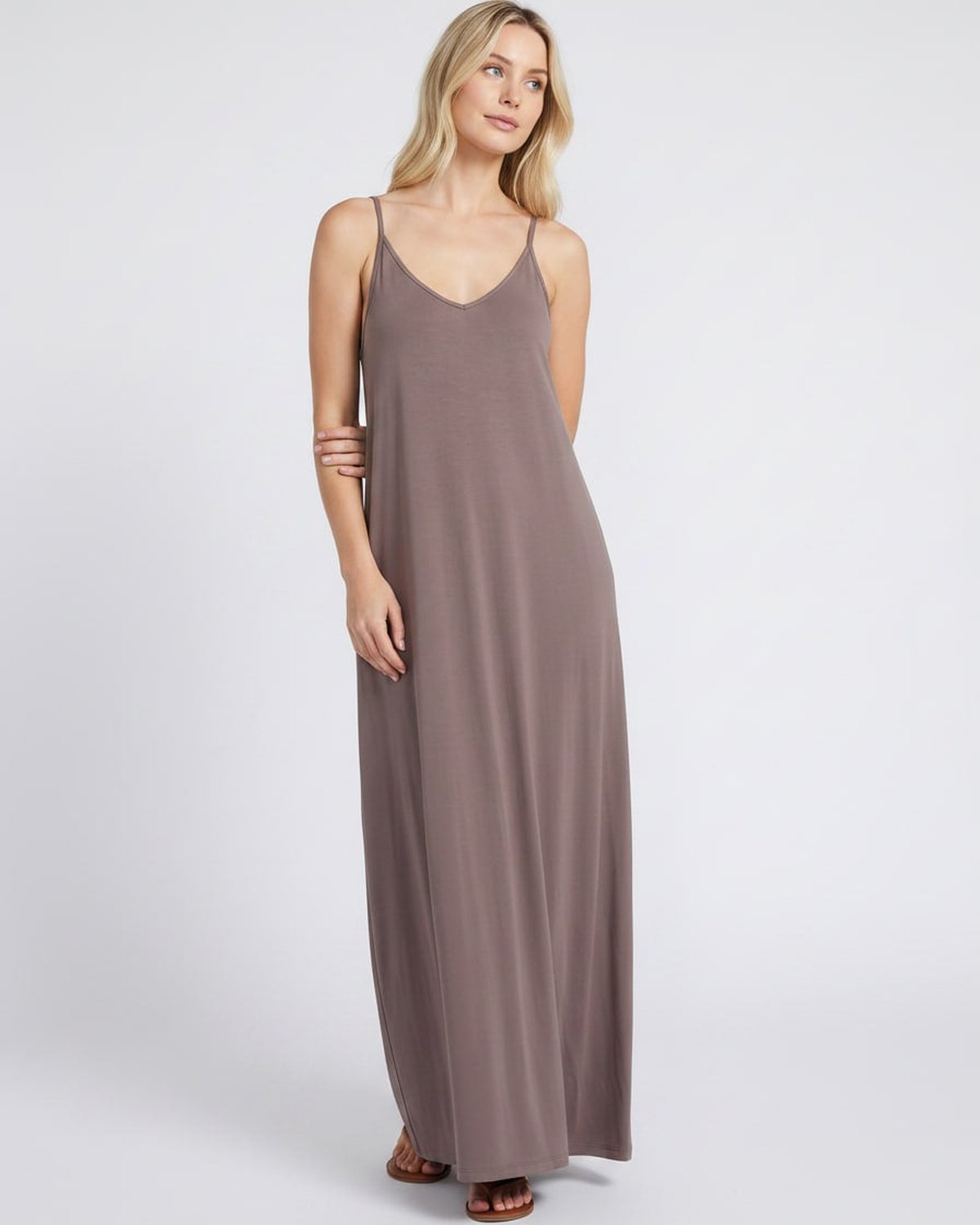 Sophia | Elegant V-Neck Maxi Dress with Pockets