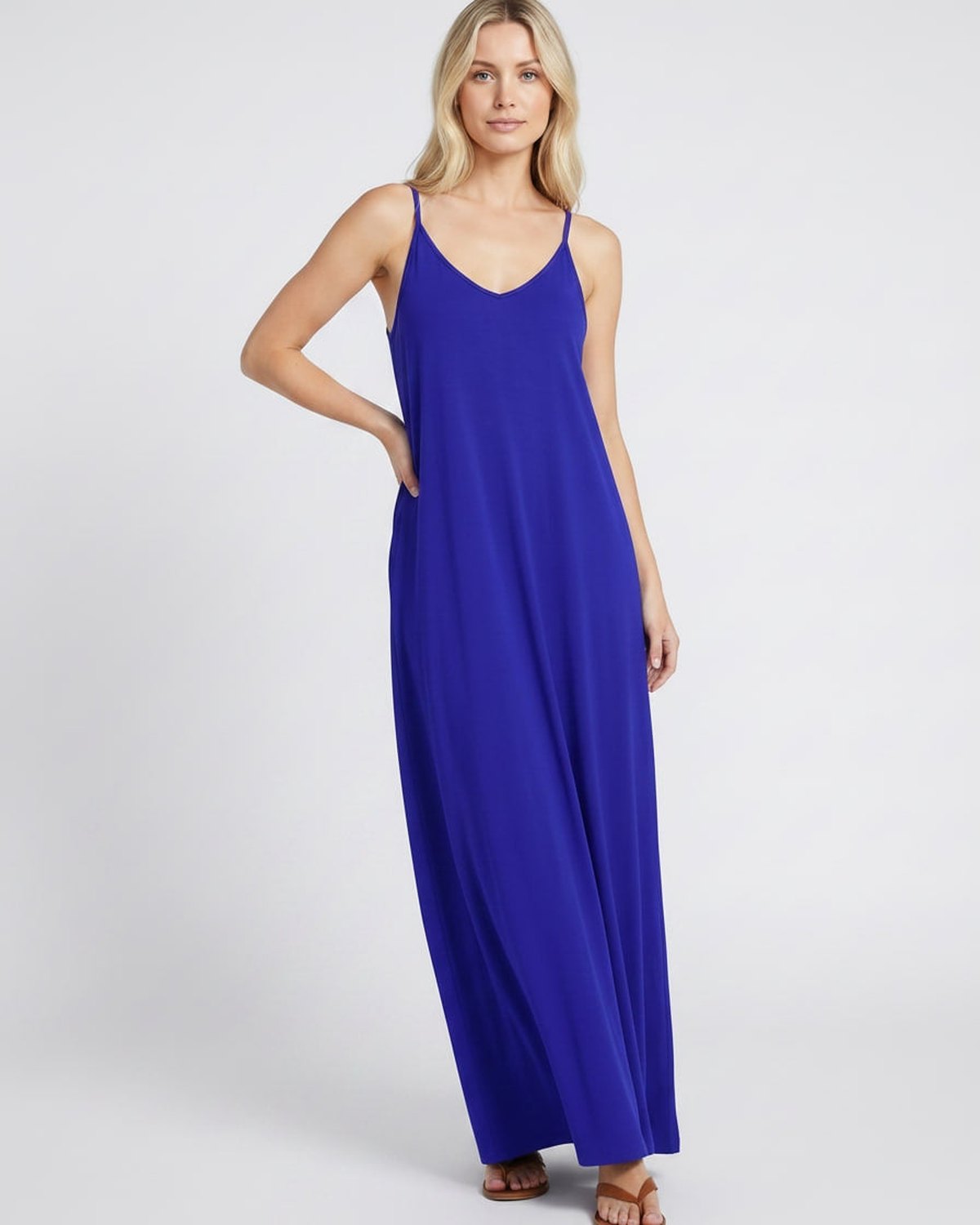 Sophia | Elegant V-Neck Maxi Dress with Pockets