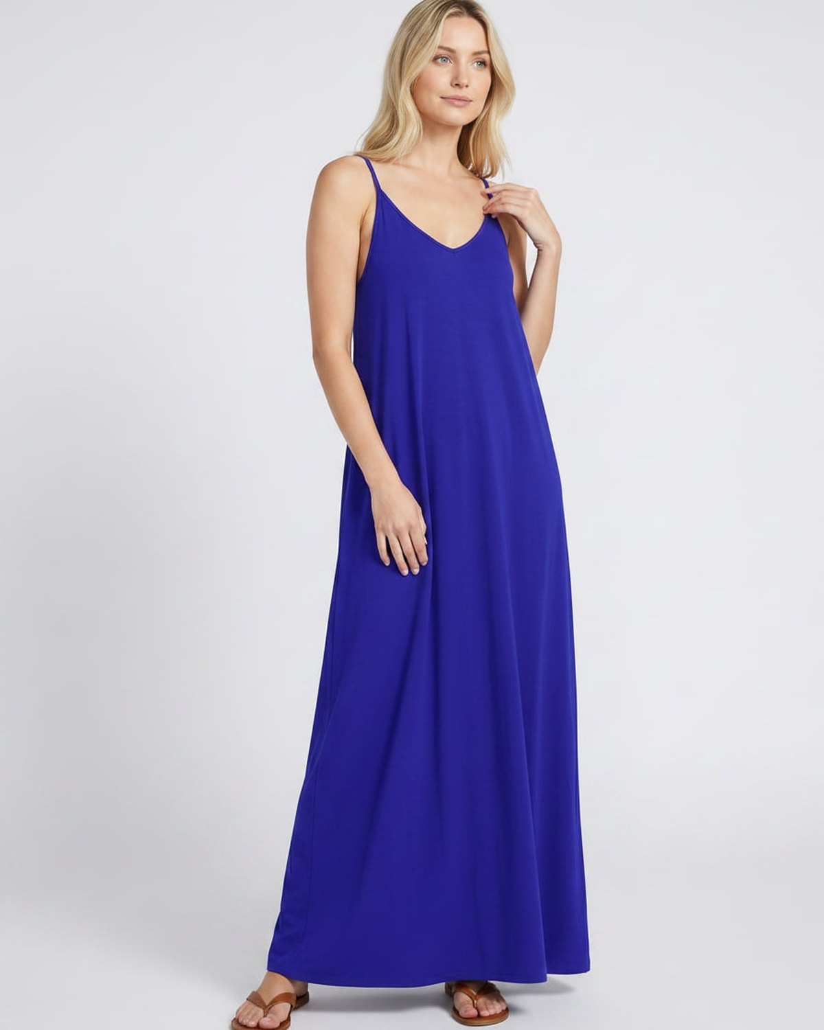 Sophia | Elegant V-Neck Maxi Dress with Pockets