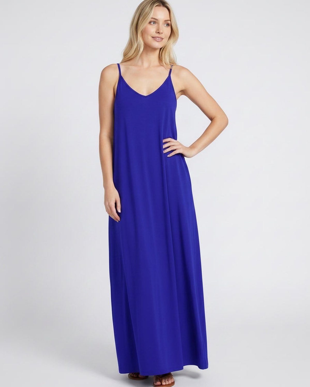 Sophia | Elegant V-Neck Maxi Dress with Pockets