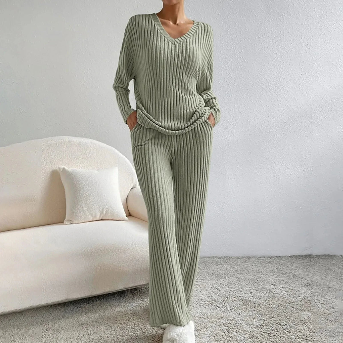 Saoirse | V-Neck Knit Loungewear Set