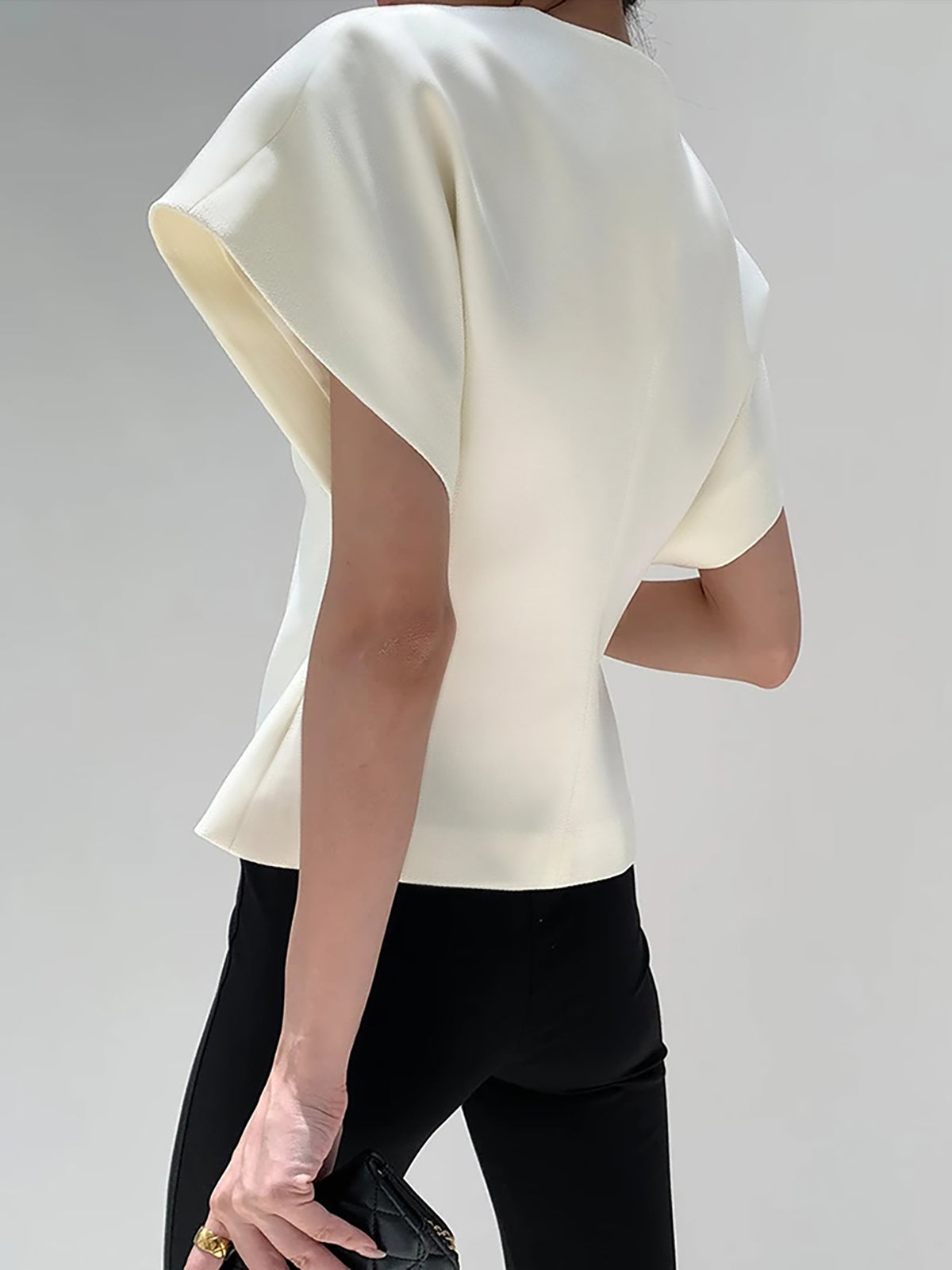 Amara | Chic V-Neck Everyday Top