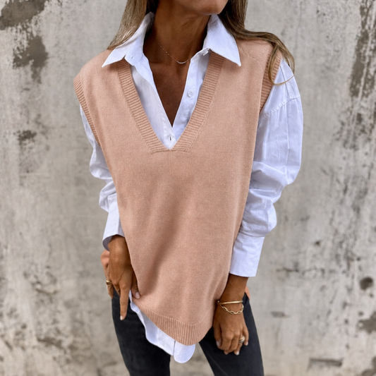 Darcy | Women's Oversized V-Neck Knitted Vest