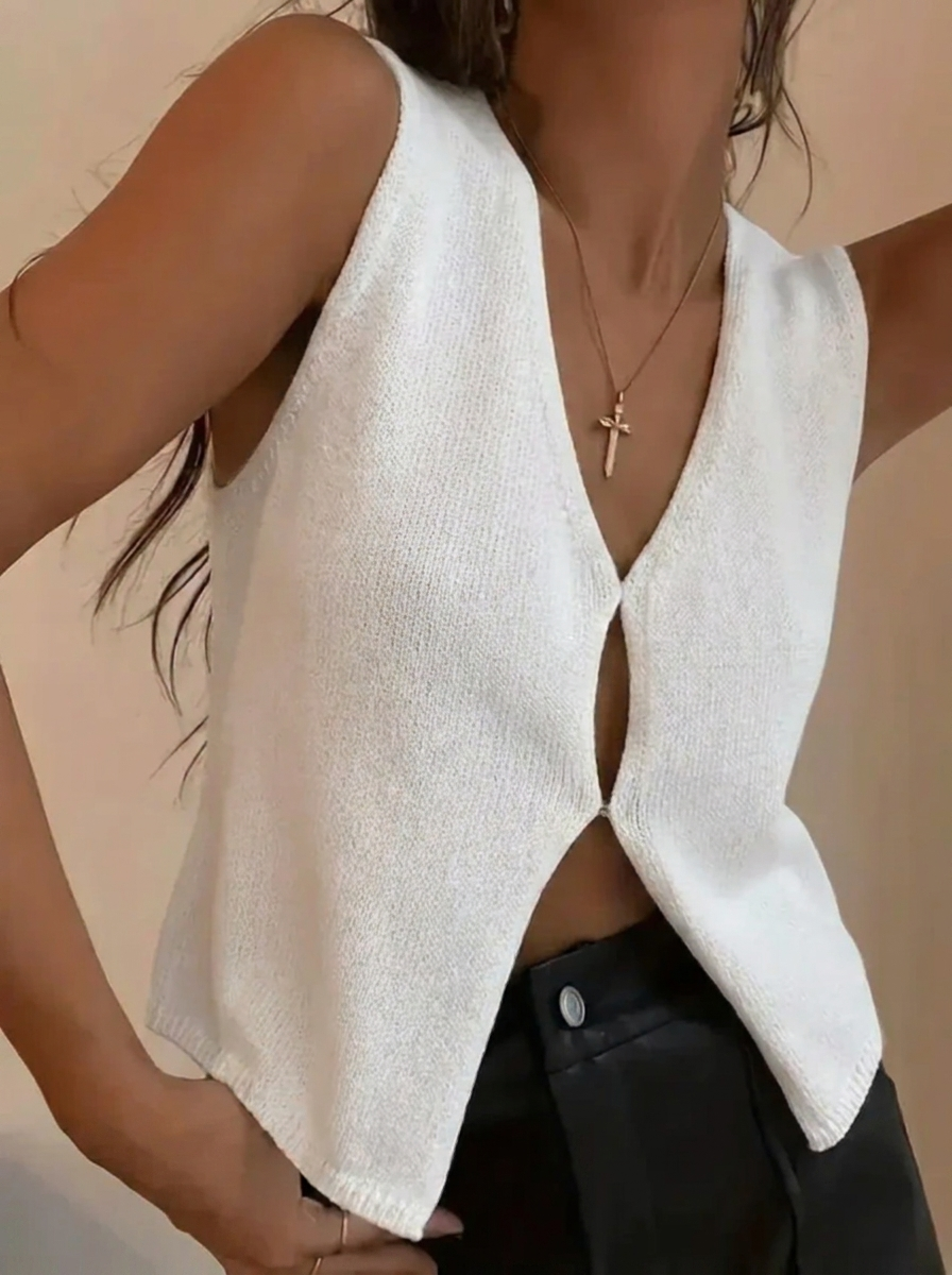 Lowenne | Women's Ribbed V-Neck Knitted Vest